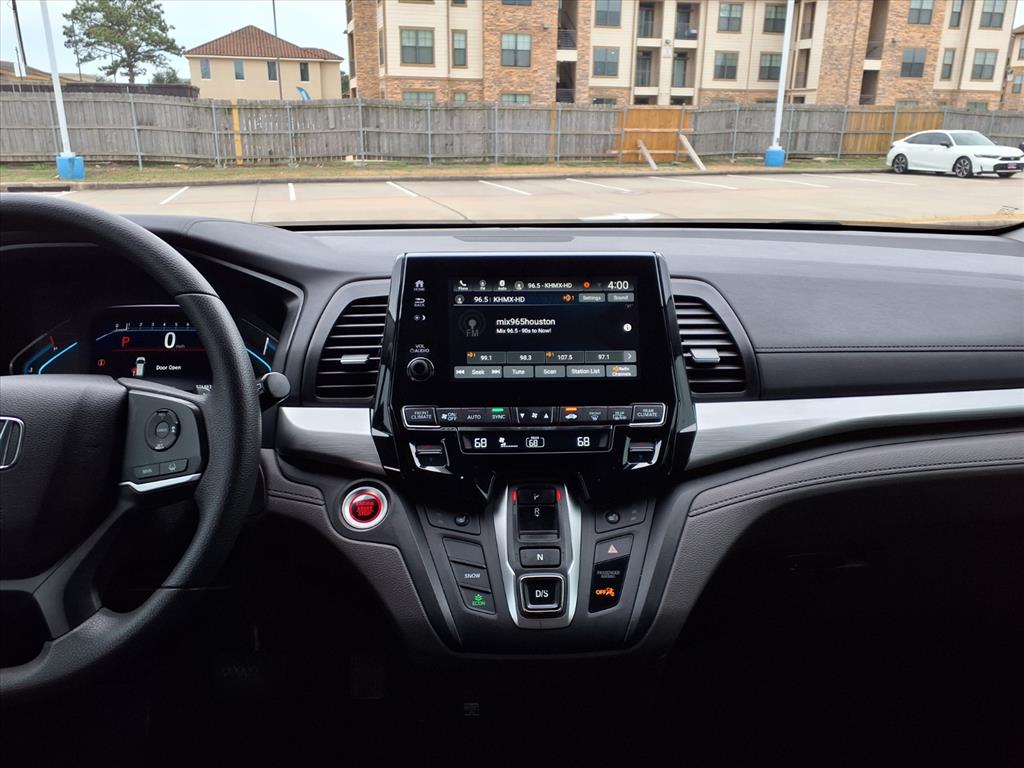 Thumbnail: 2019 Honda Odyssey - 14