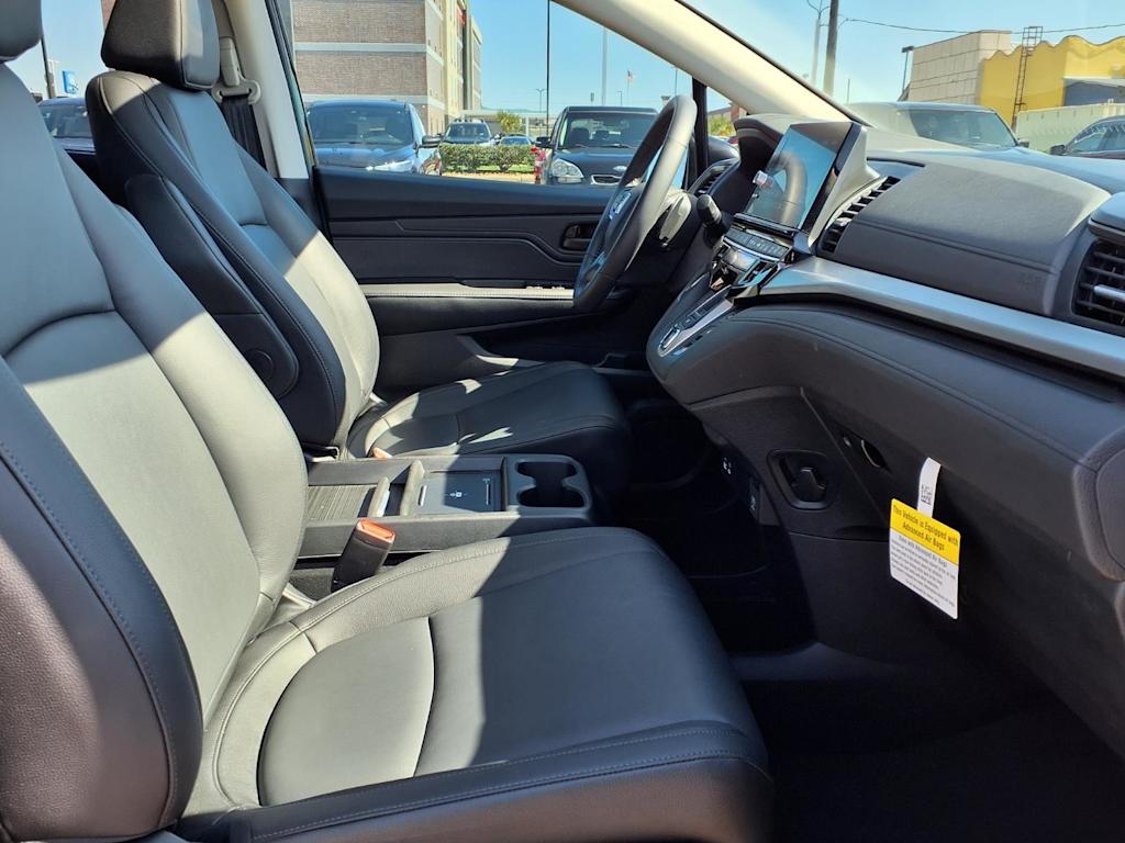 Thumbnail: 2026 Honda Odyssey - 13