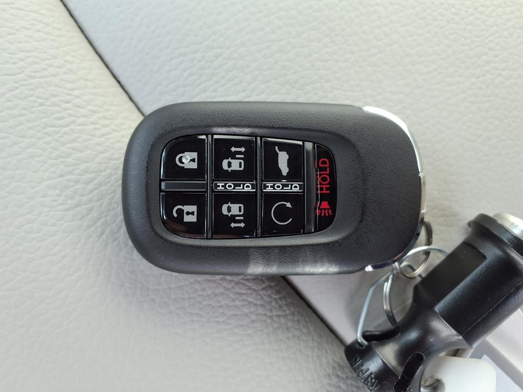 Thumbnail: 2026 Honda Odyssey - 21