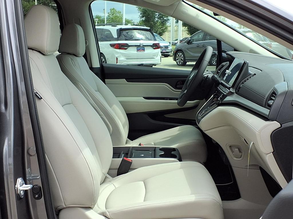 Thumbnail: 2026 Honda Odyssey - 12