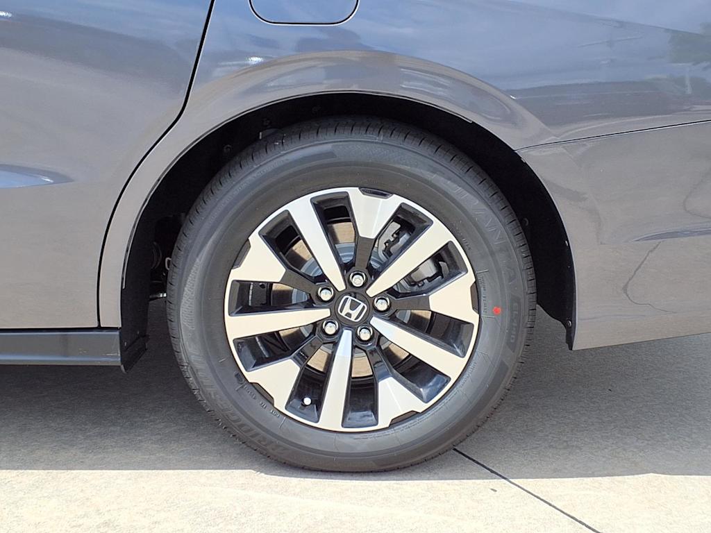 Thumbnail: 2026 Honda Odyssey - 8