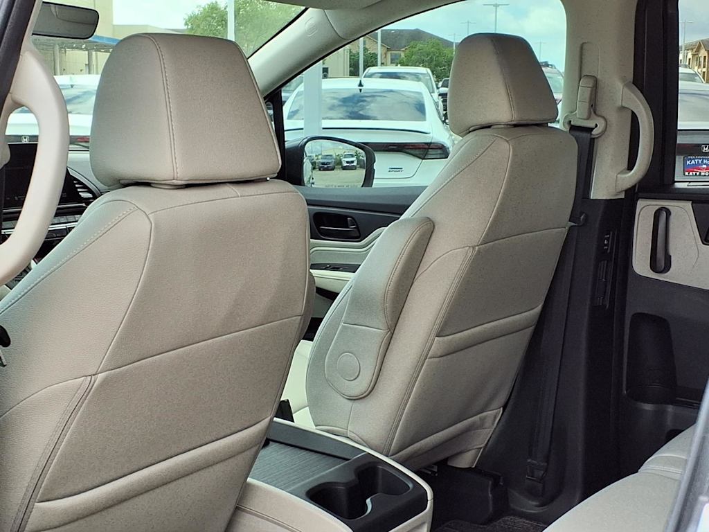Thumbnail: 2026 Honda Odyssey - 13