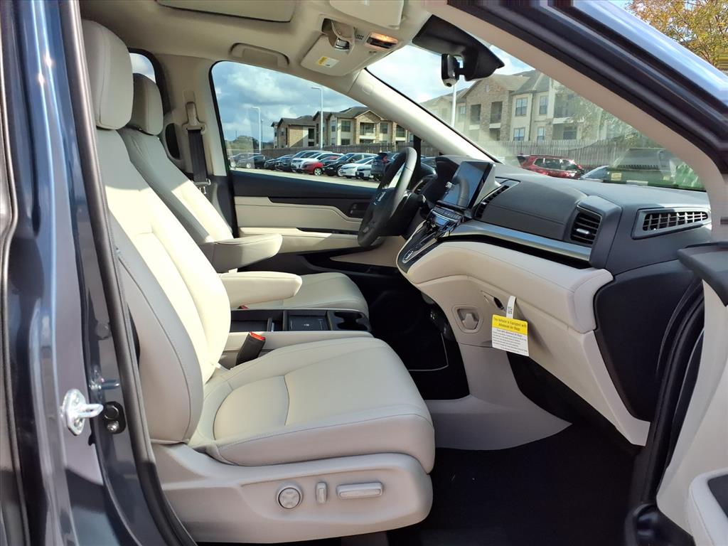 Thumbnail: 2026 Honda Odyssey - 12