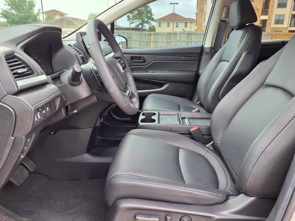 2026 Honda Odyssey EX-L - Photo 11