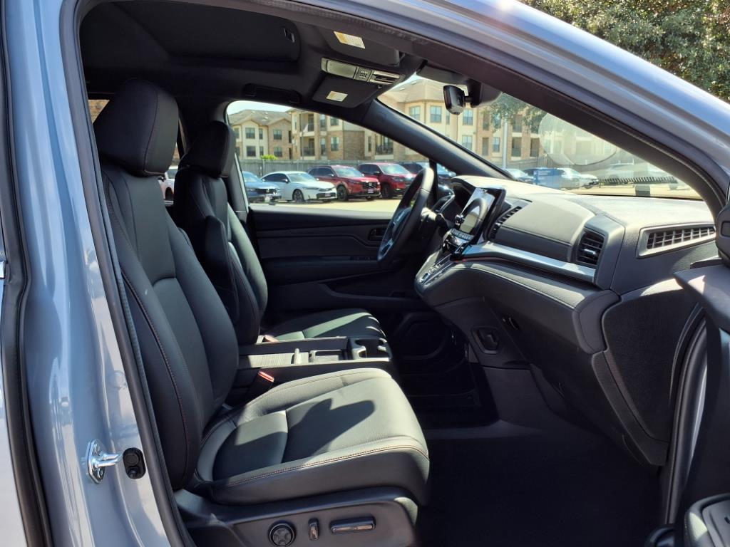 2024 Honda Odyssey Sport 12