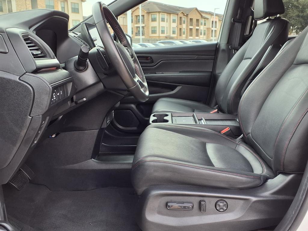 Thumbnail: 2025 Honda Odyssey - 10
