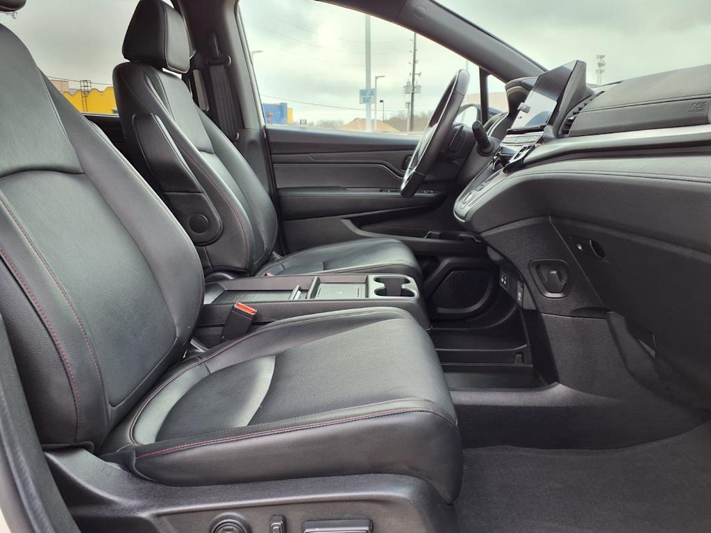 Thumbnail: 2025 Honda Odyssey - 11