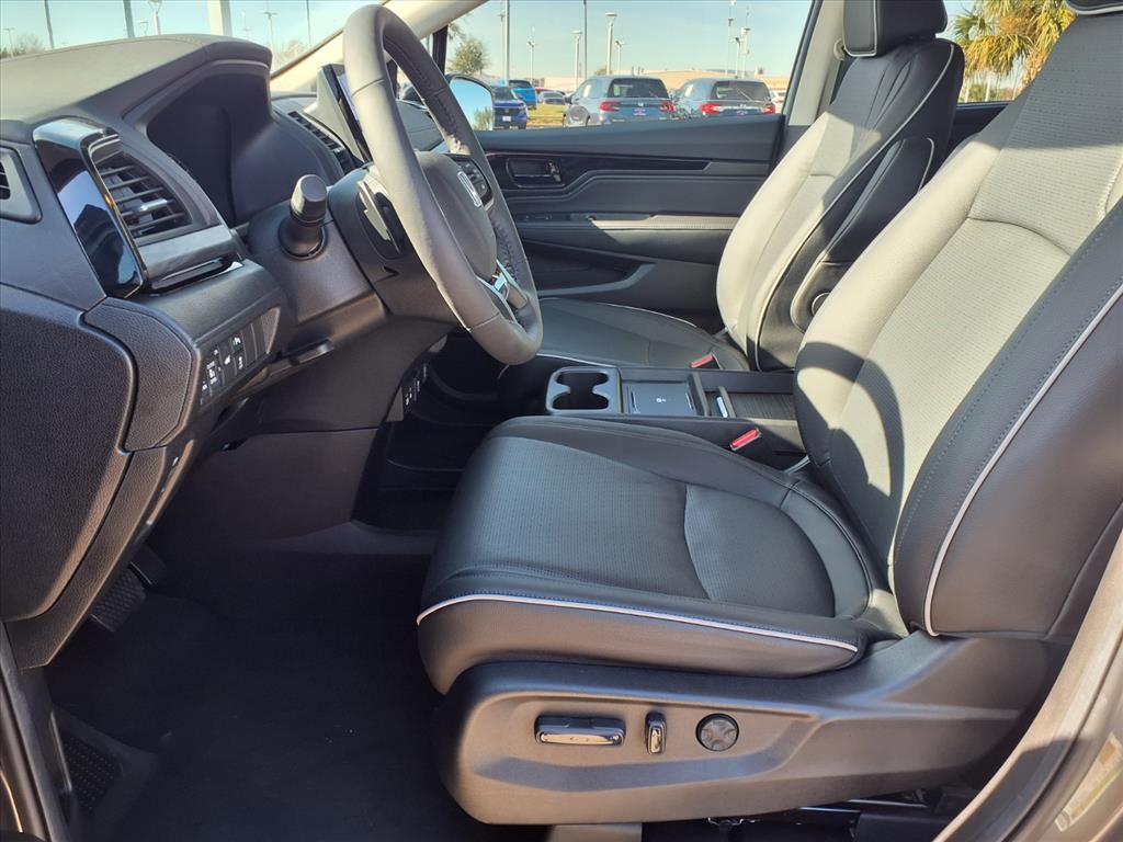 Thumbnail: 2026 Honda Odyssey - 11