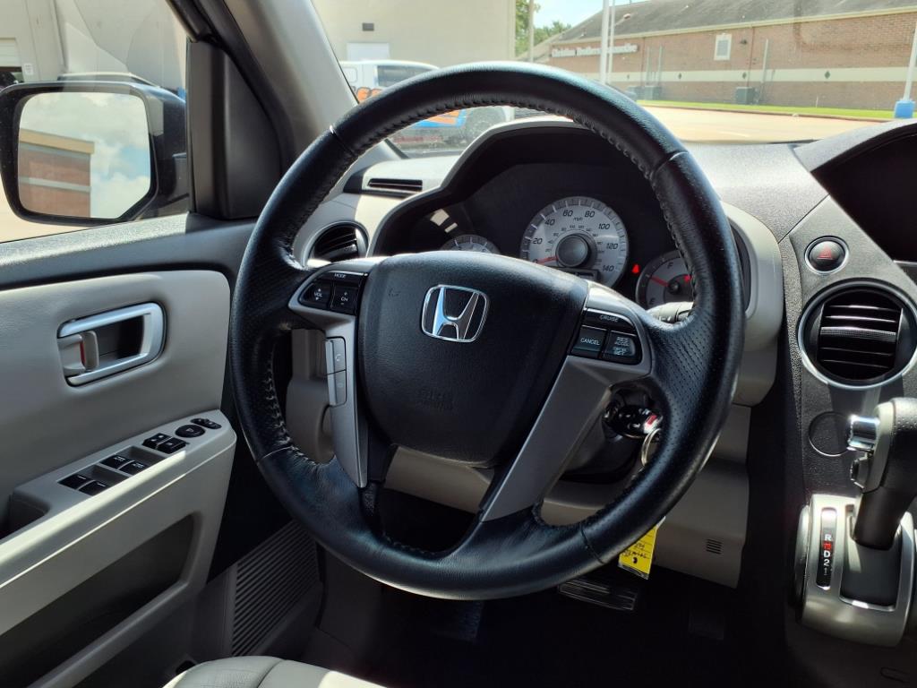 Thumbnail: 2012 Honda Pilot - 14