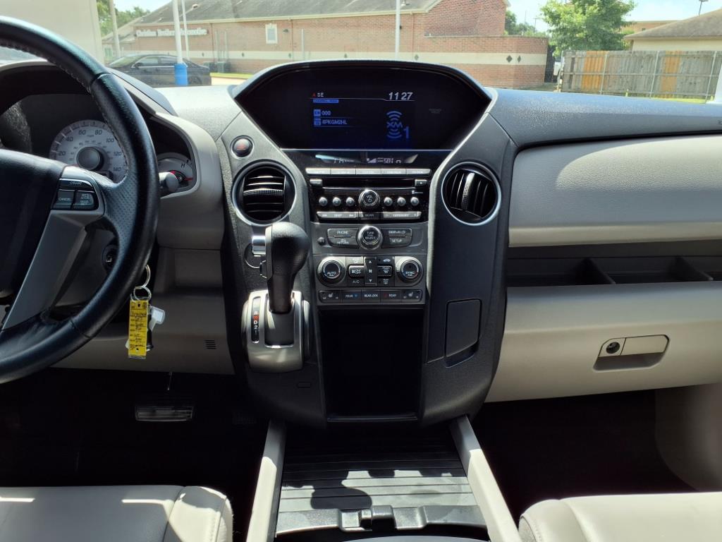 Thumbnail: 2012 Honda Pilot - 15
