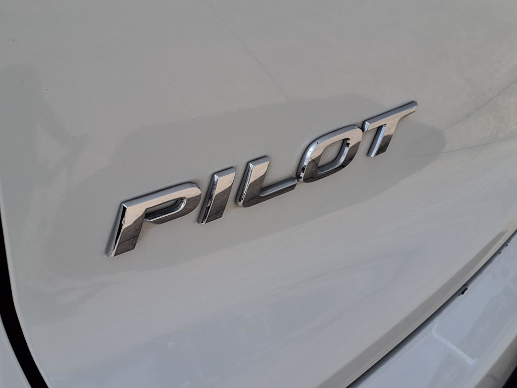 Thumbnail: 2018 Honda Pilot - 7