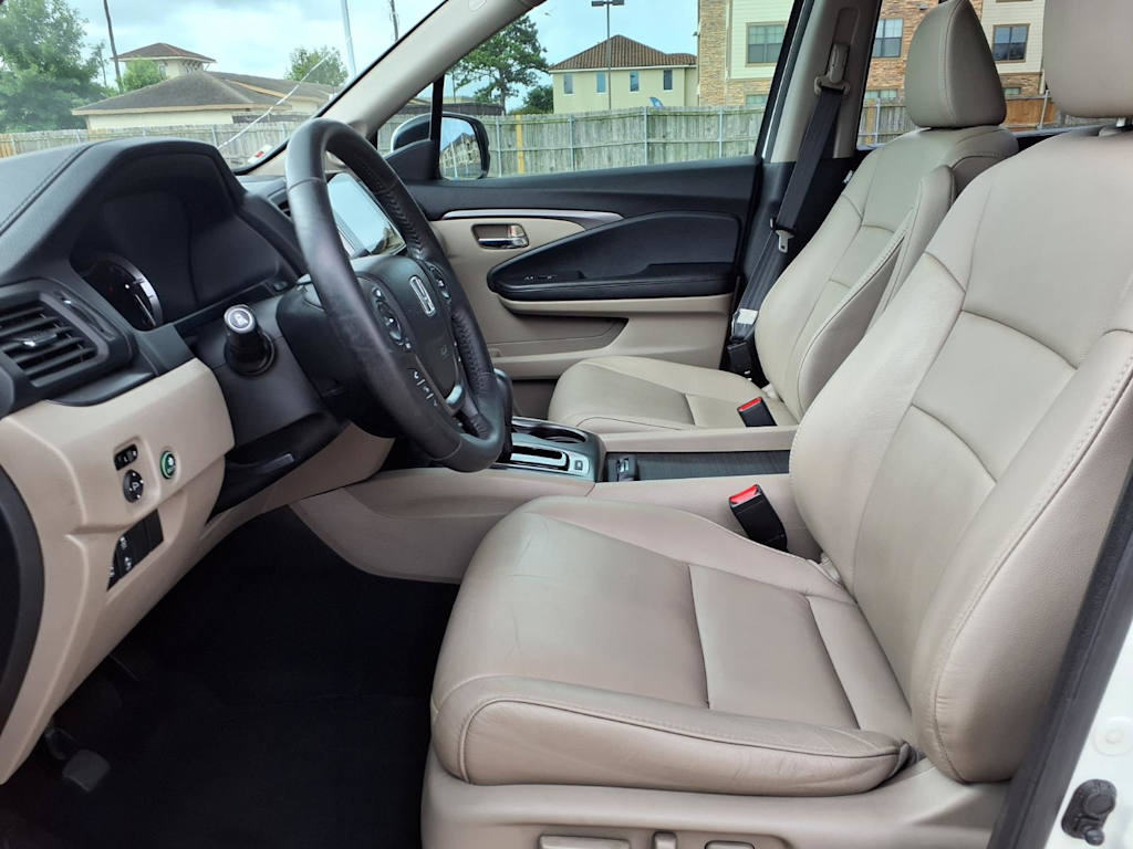 Thumbnail: 2018 Honda Pilot - 10