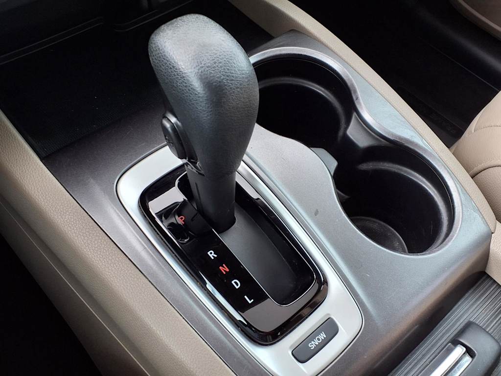 Thumbnail: 2018 Honda Pilot - 15