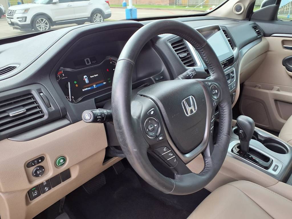 Thumbnail: 2018 Honda Pilot - 2