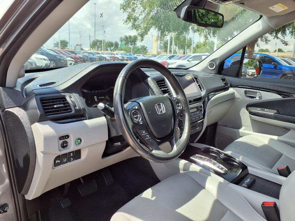 2017 Honda Pilot Elite 2