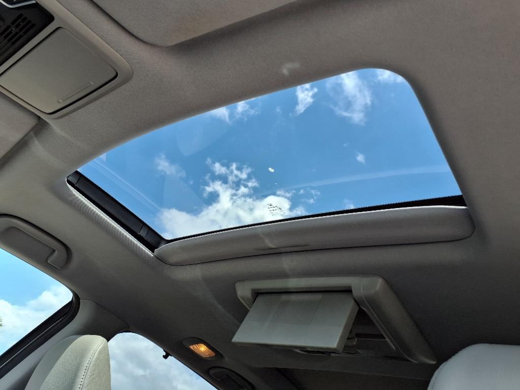 2017 Honda Pilot Elite 23