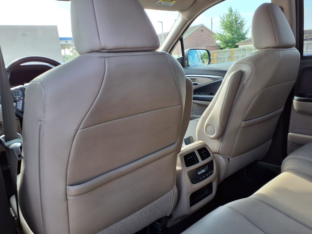 Thumbnail: 2016 Honda Pilot - 12
