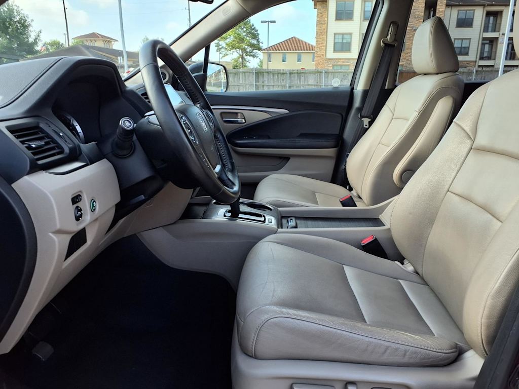 Thumbnail: 2016 Honda Pilot - 10