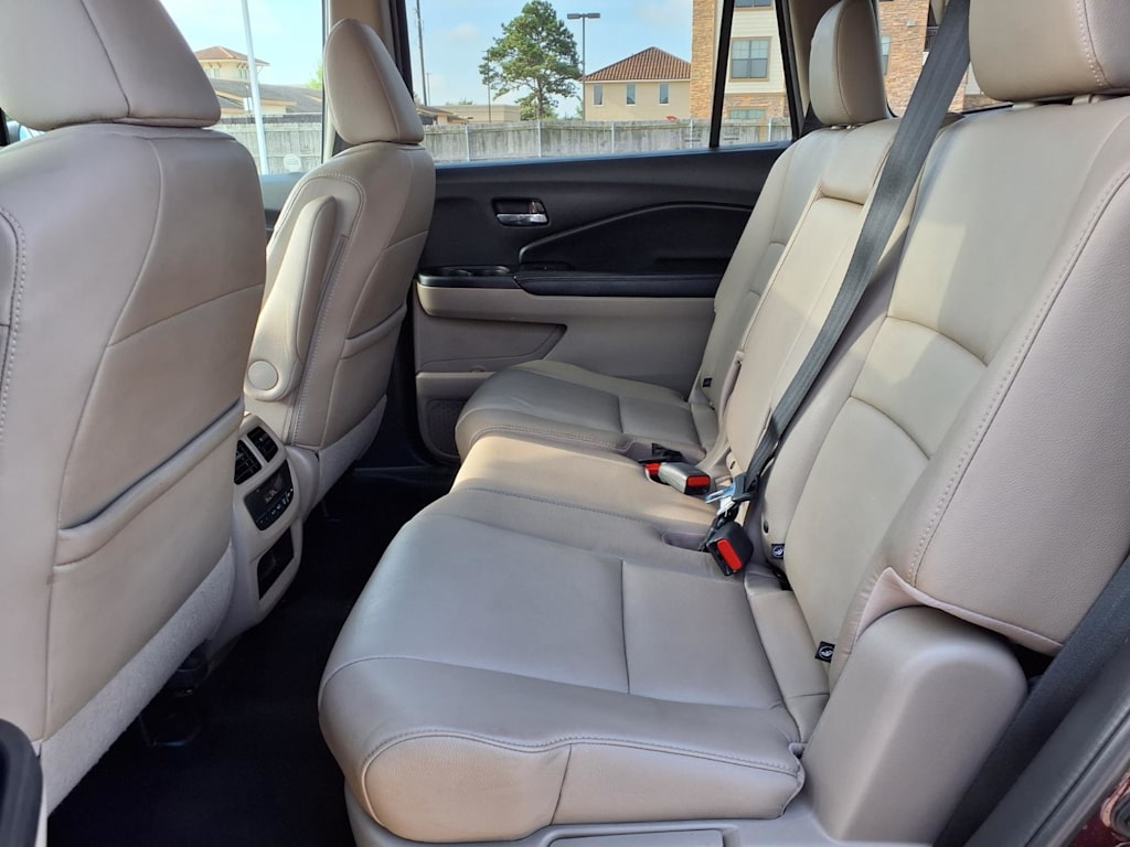 Thumbnail: 2016 Honda Pilot - 20