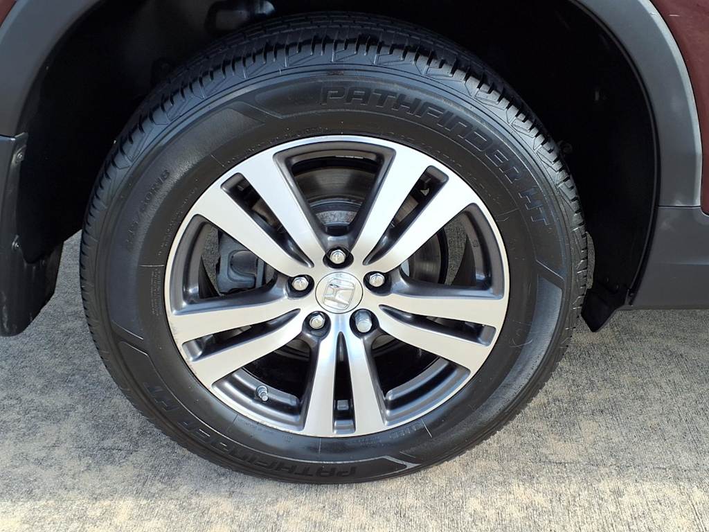 Thumbnail: 2016 Honda Pilot - 8