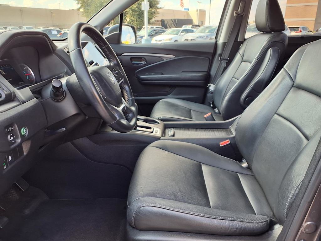 Thumbnail: 2019 Honda Pilot - 8