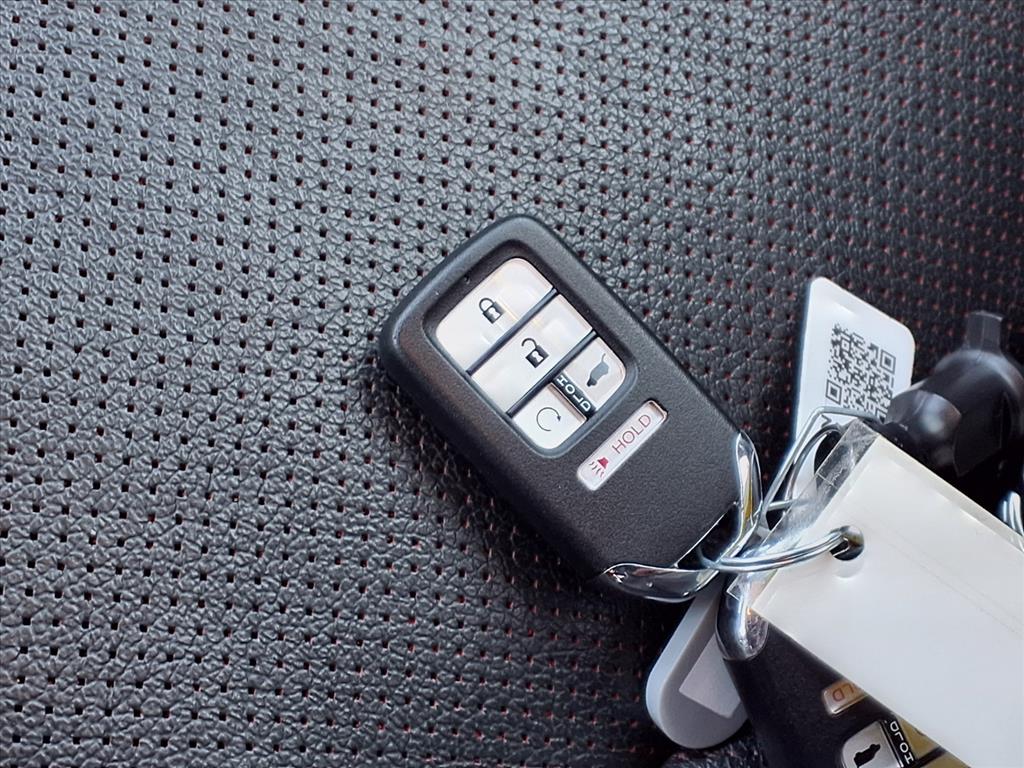 Thumbnail: 2021 Honda Pilot - 16