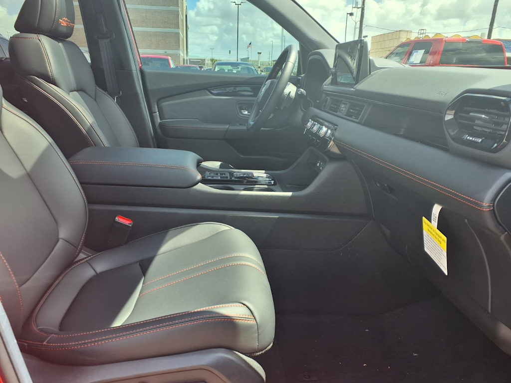 Thumbnail: 2025 Honda Pilot - 11