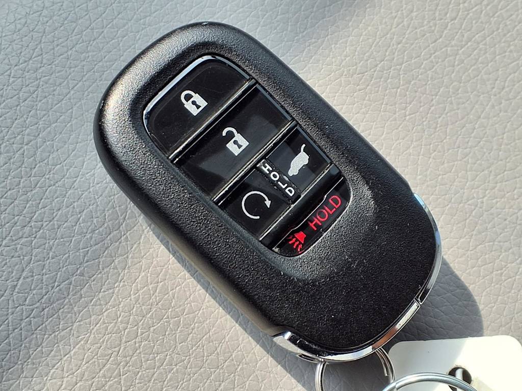 Thumbnail: 2023 Honda Pilot - 18