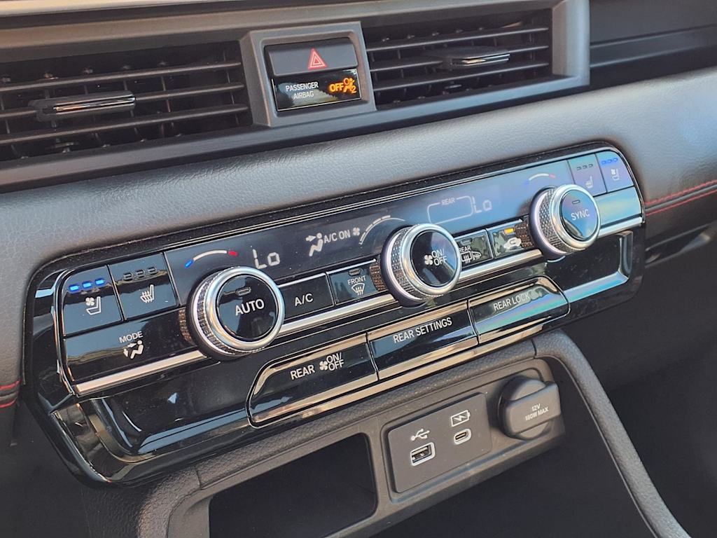2025 Honda Pilot Black Edition - Photo 23