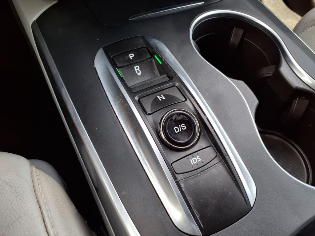 Thumbnail: 2016 Acura MDX - 17