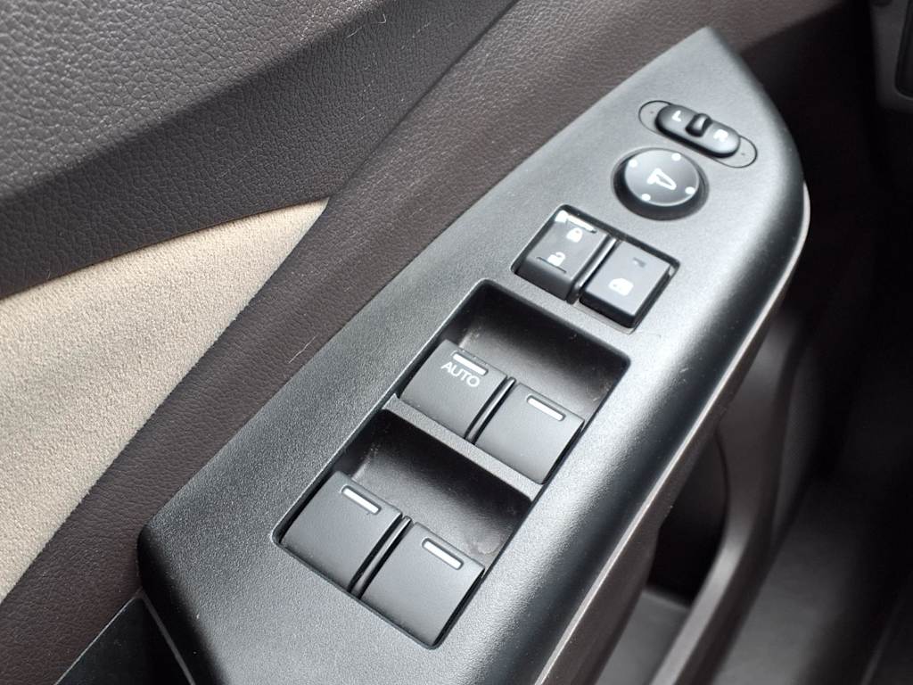 Thumbnail: 2012 Honda CR-V - 25