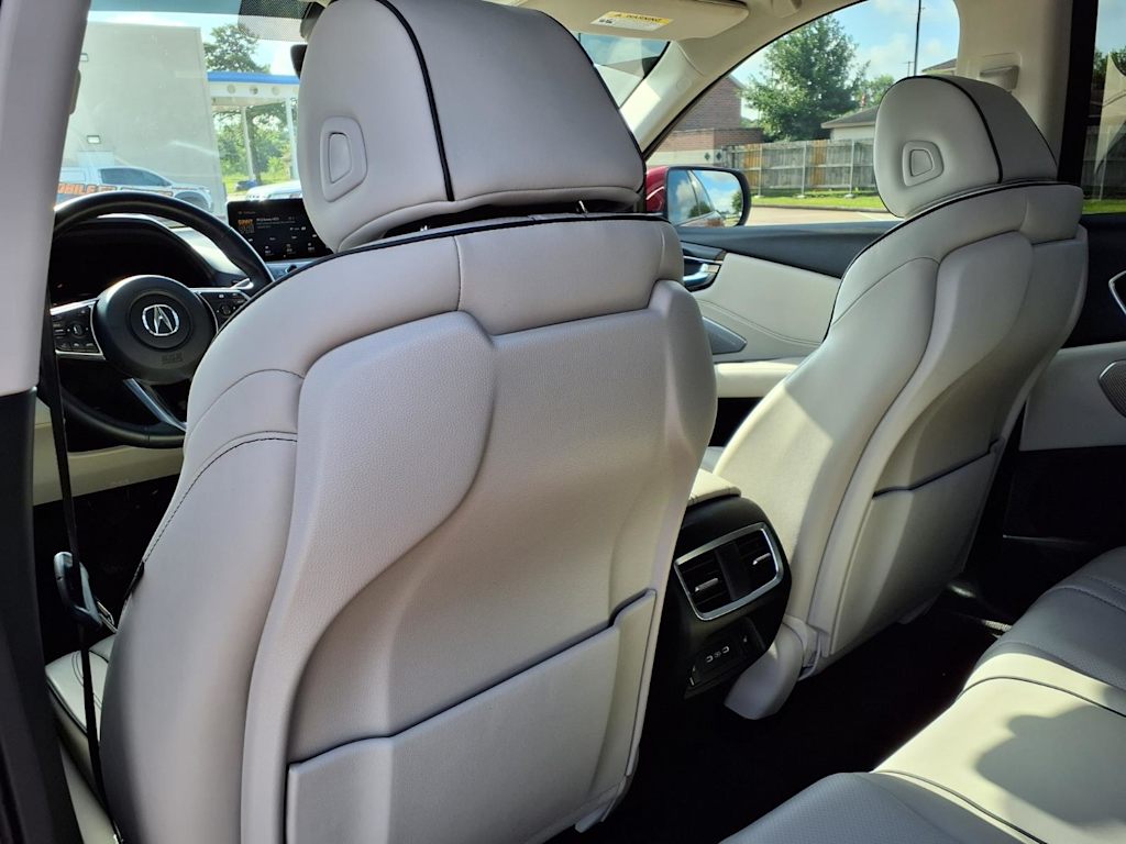Thumbnail: 2025 Acura RDX - 11