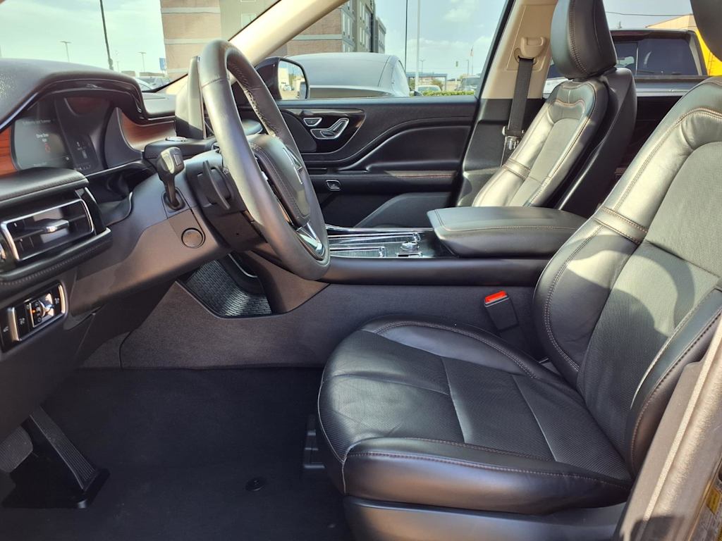 Thumbnail: 2024 Lincoln Aviator - 9