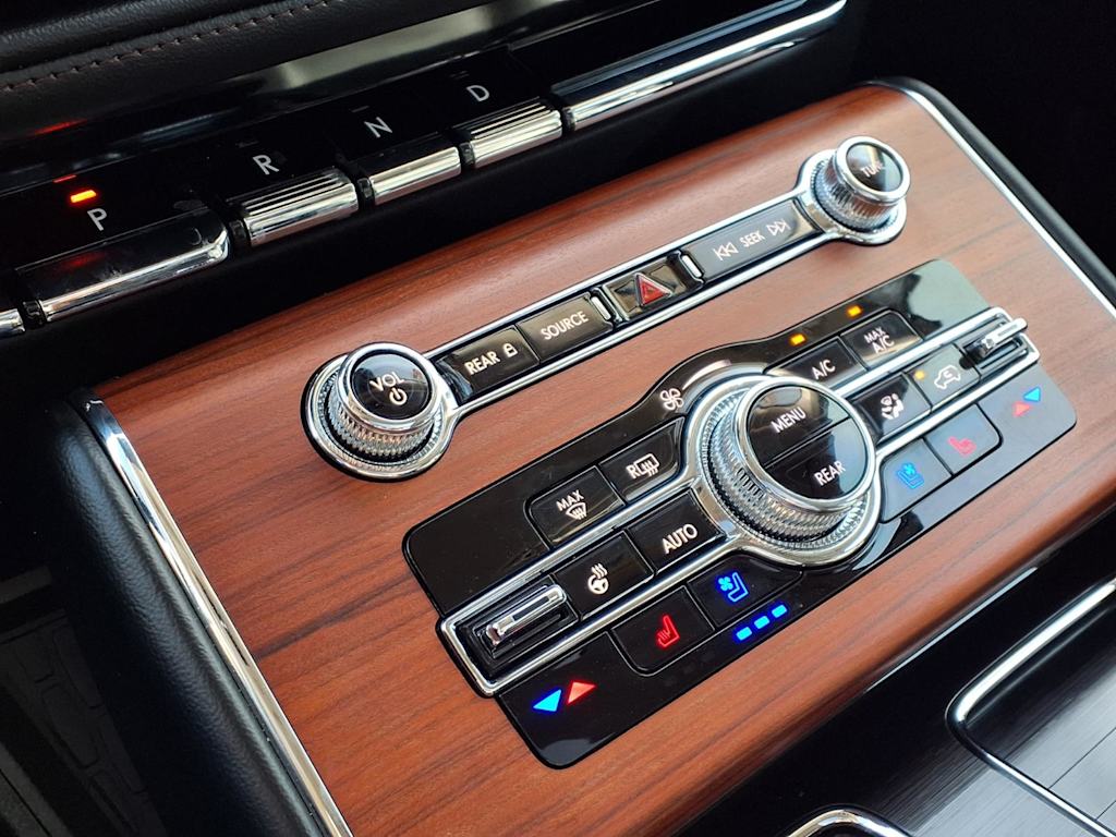 Thumbnail: 2024 Lincoln Aviator - 21