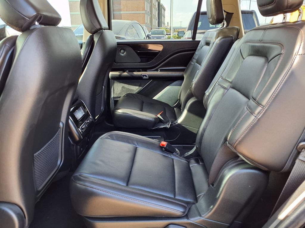 Thumbnail: 2024 Lincoln Aviator - 17