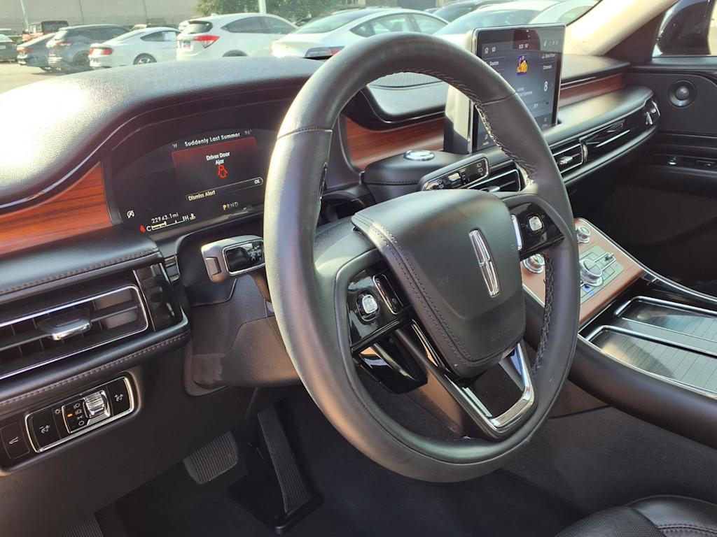 Thumbnail: 2024 Lincoln Aviator - 2