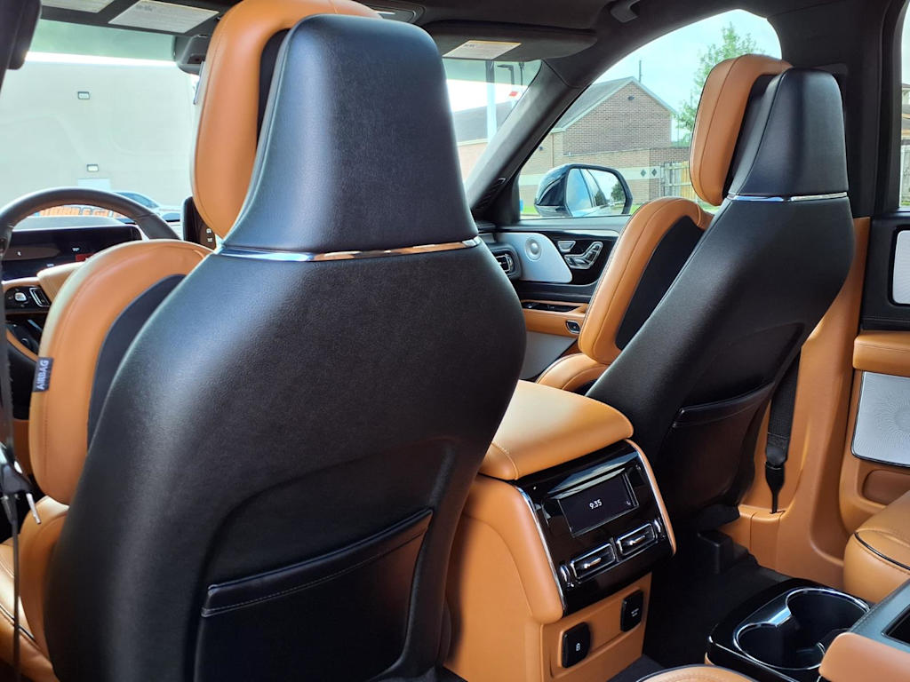 Thumbnail: 2025 Lincoln Aviator - 11
