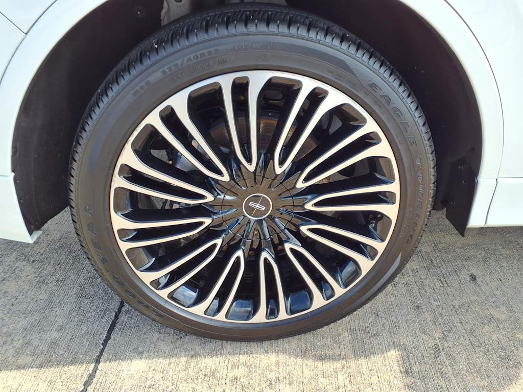 Thumbnail: 2025 Lincoln Aviator - 8