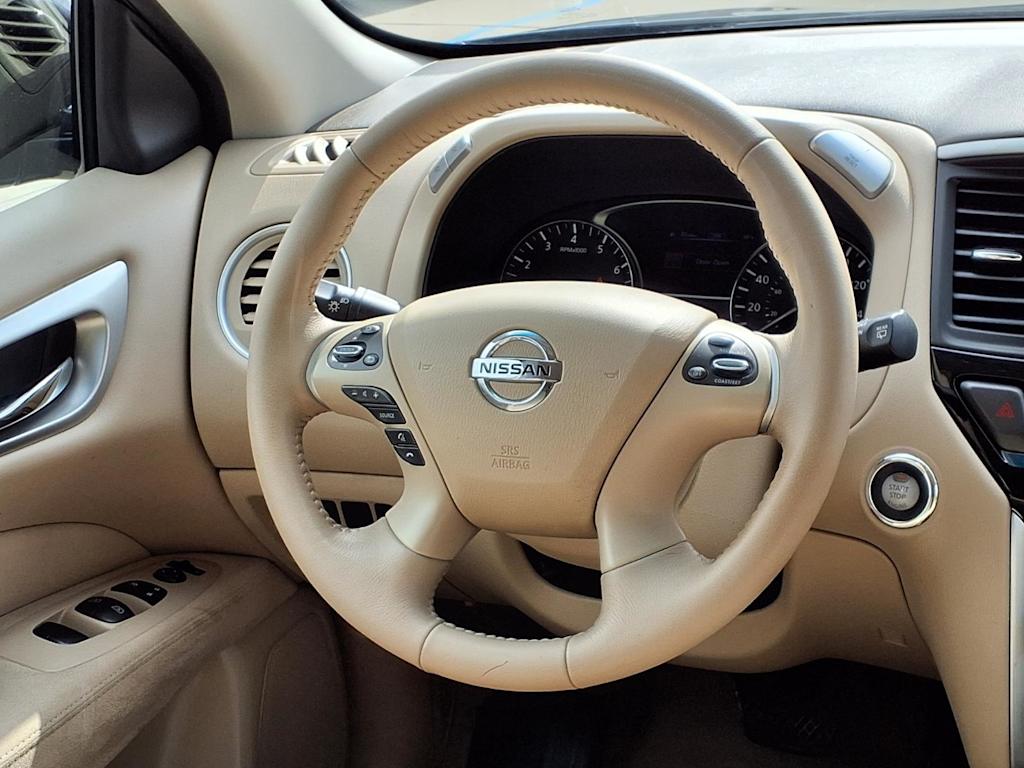 Thumbnail: 2014 Nissan Pathfinder - 13