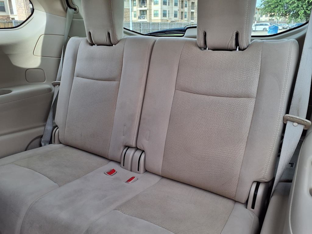 Thumbnail: 2014 Nissan Pathfinder - 19