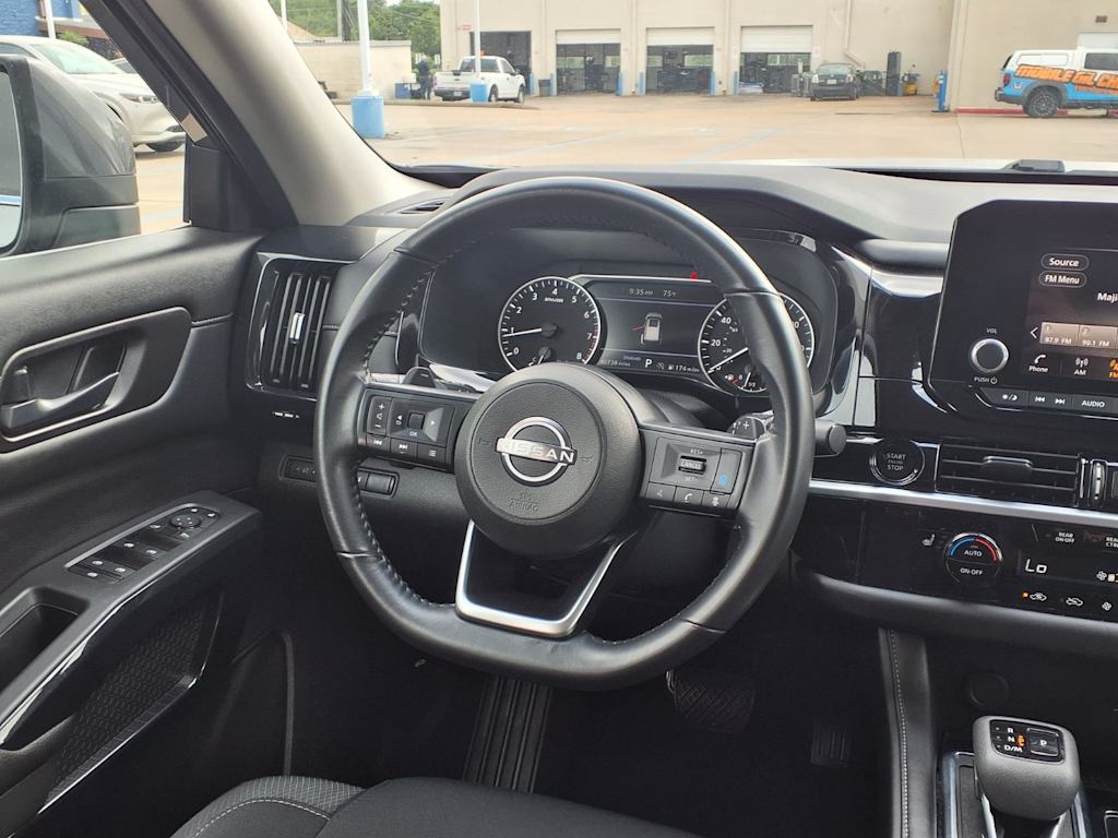 Thumbnail: 2025 Nissan Pathfinder - 12