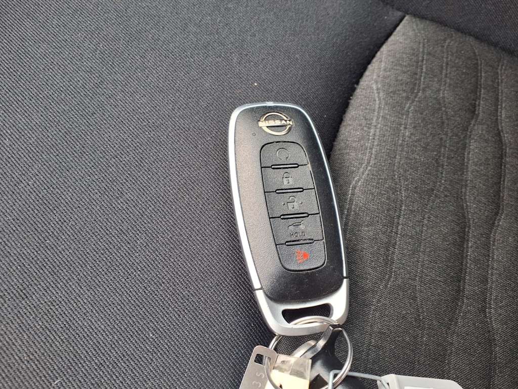 Thumbnail: 2025 Nissan Pathfinder - 17