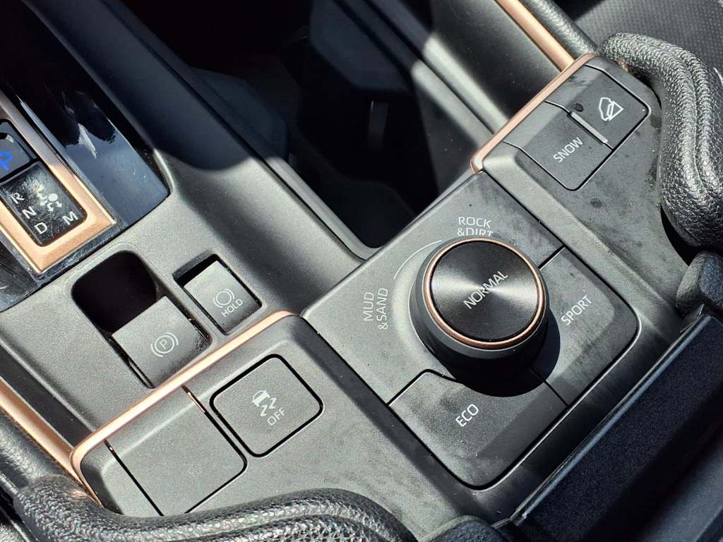 Thumbnail: 2026 Toyota Grand Highlander - 16