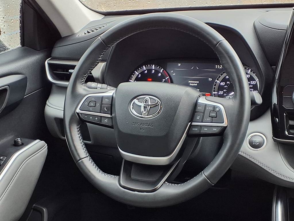 Thumbnail: 2024 Toyota Highlander - 12