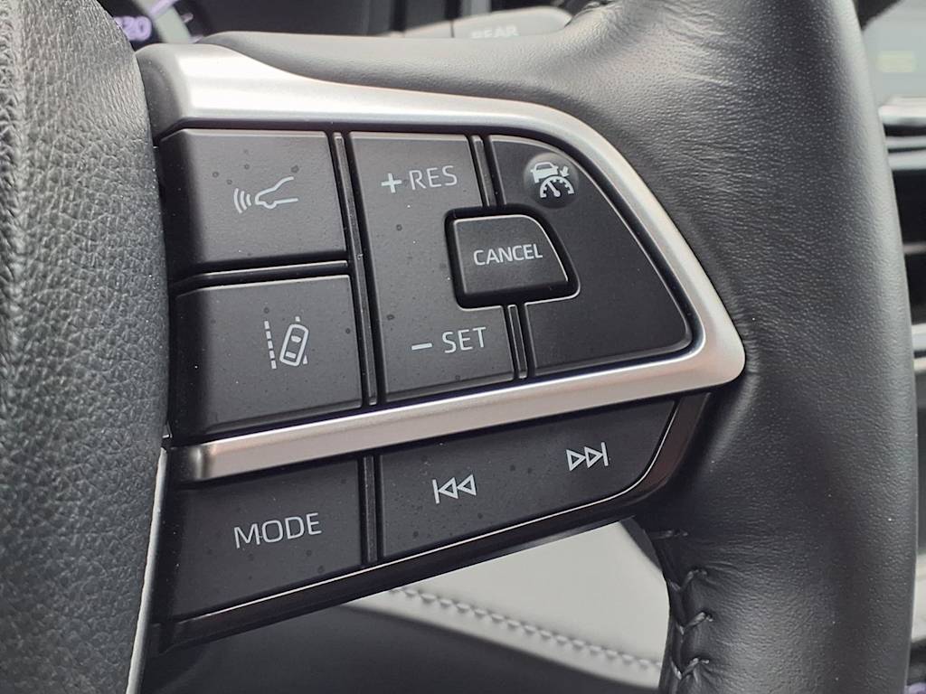 Thumbnail: 2024 Toyota Highlander - 21