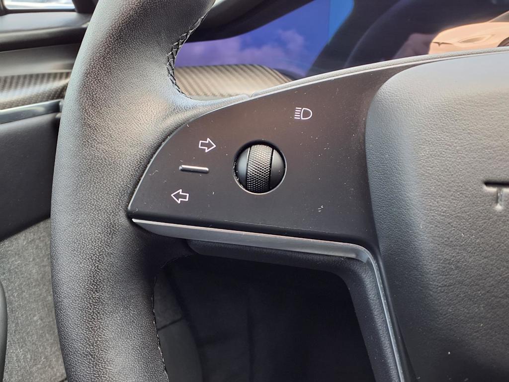 Thumbnail: 2021 Tesla Model S - 21