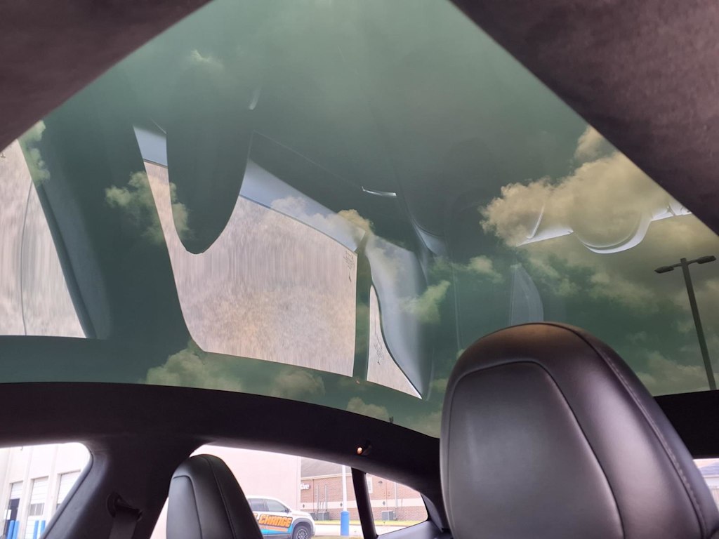 Thumbnail: 2021 Tesla Model S - 24