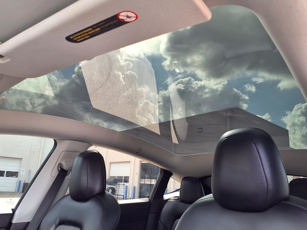 Thumbnail: 2020 Tesla Model Y - 24