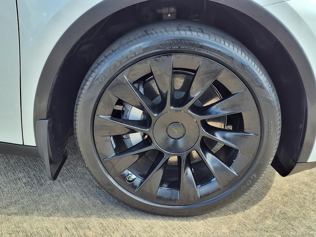 Thumbnail: 2020 Tesla Model Y - 7