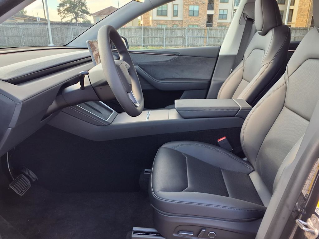 Thumbnail: 2026 Tesla Model Y - 9